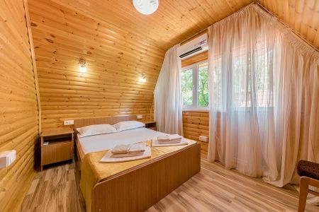 Семейный 5-местный 2-комнатный (с балконом)