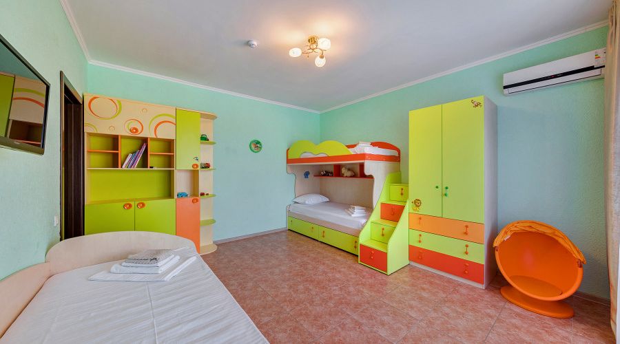 Семейный Двухкомнатный семейный номер с балконом