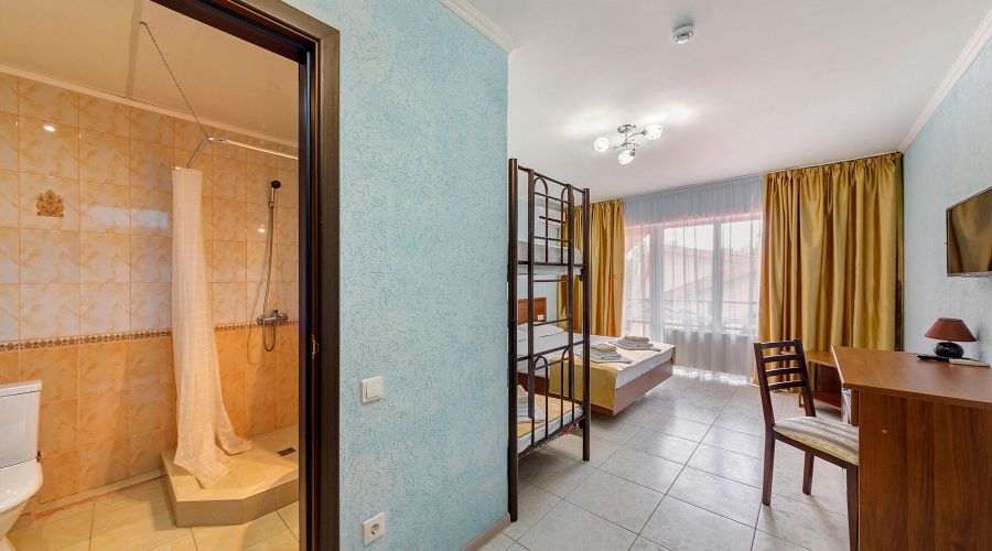 Стандарт Стандарт с видом на бассейн и балконом