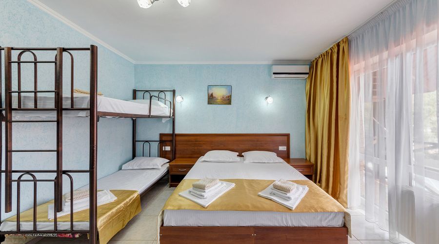 Стандарт Стандарт с видом на бассейн и балконом